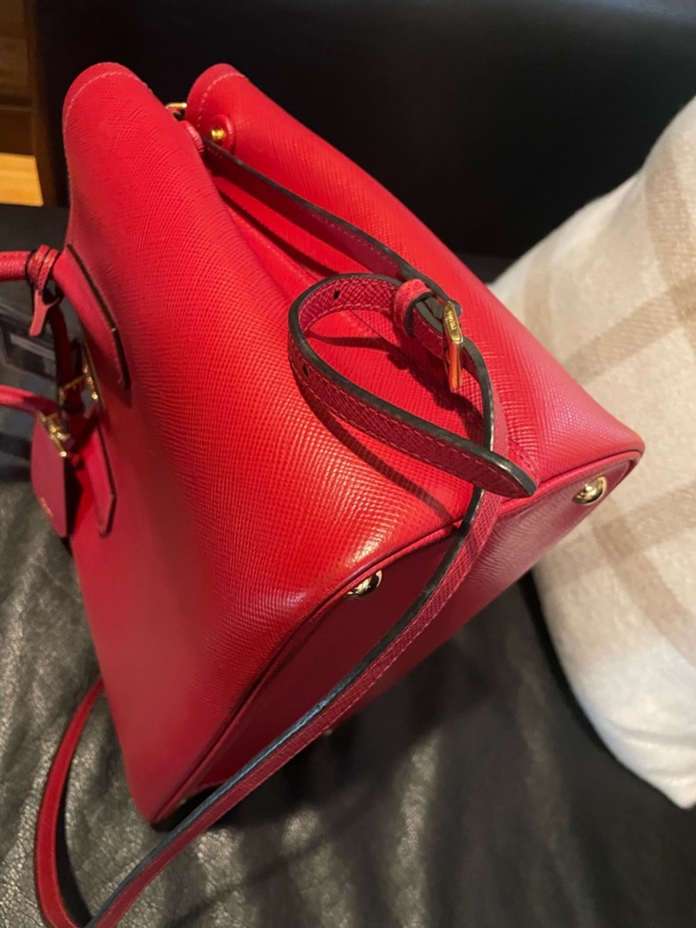 Prada  double medium Red Saffiano Leather bag with Adjustable Strap - Picture 3 of 8